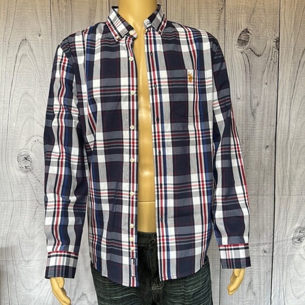 U.S Polo Assn. Men’s Button Up‎ Shirt (Medium)